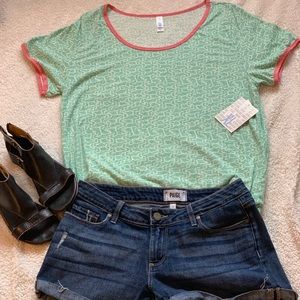 Xl Lularoe Classic tee